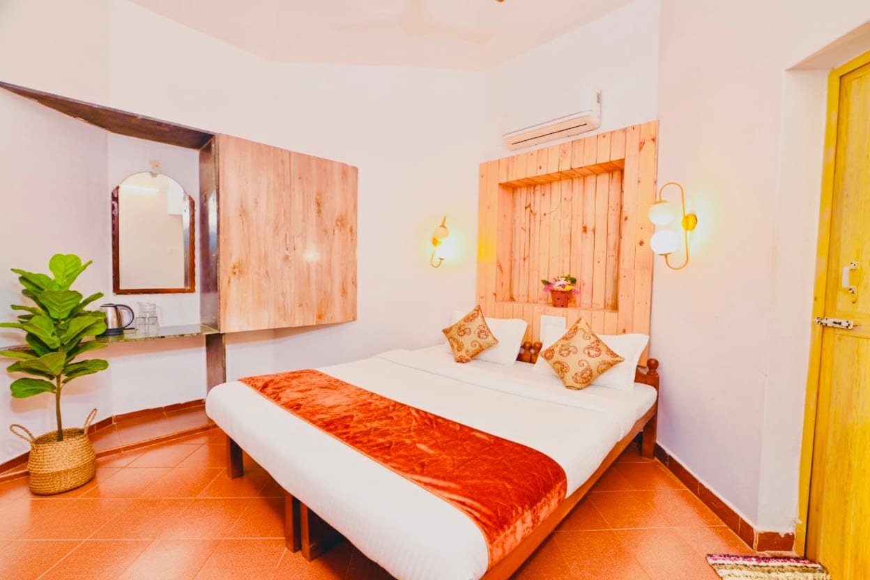 Harbor Court — 10 bedroom luxury bungalow in Vagator, North Goa