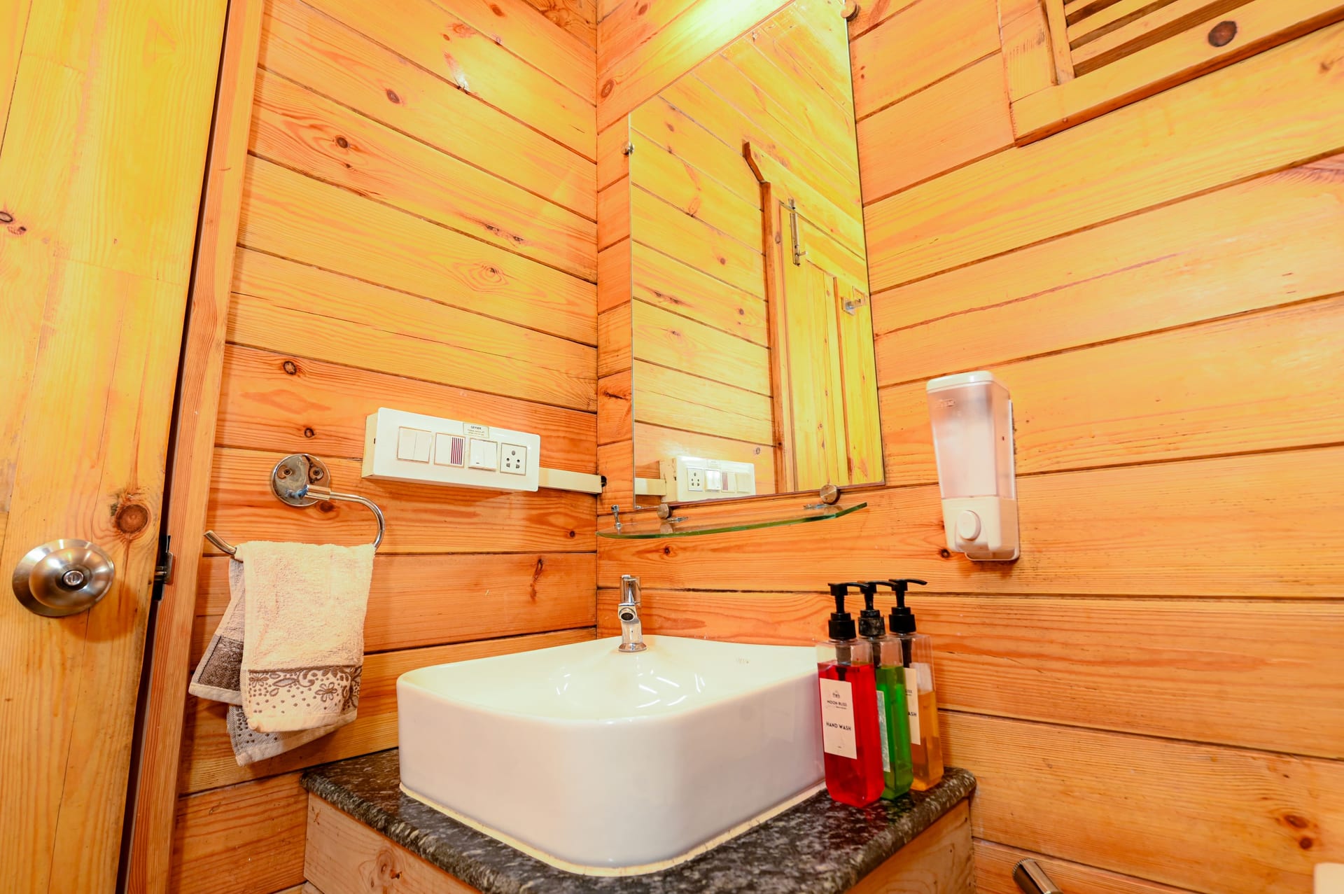 The Plix Resort - Morjim — 10 bedroom luxury bungalow in Morjim, North Goa
