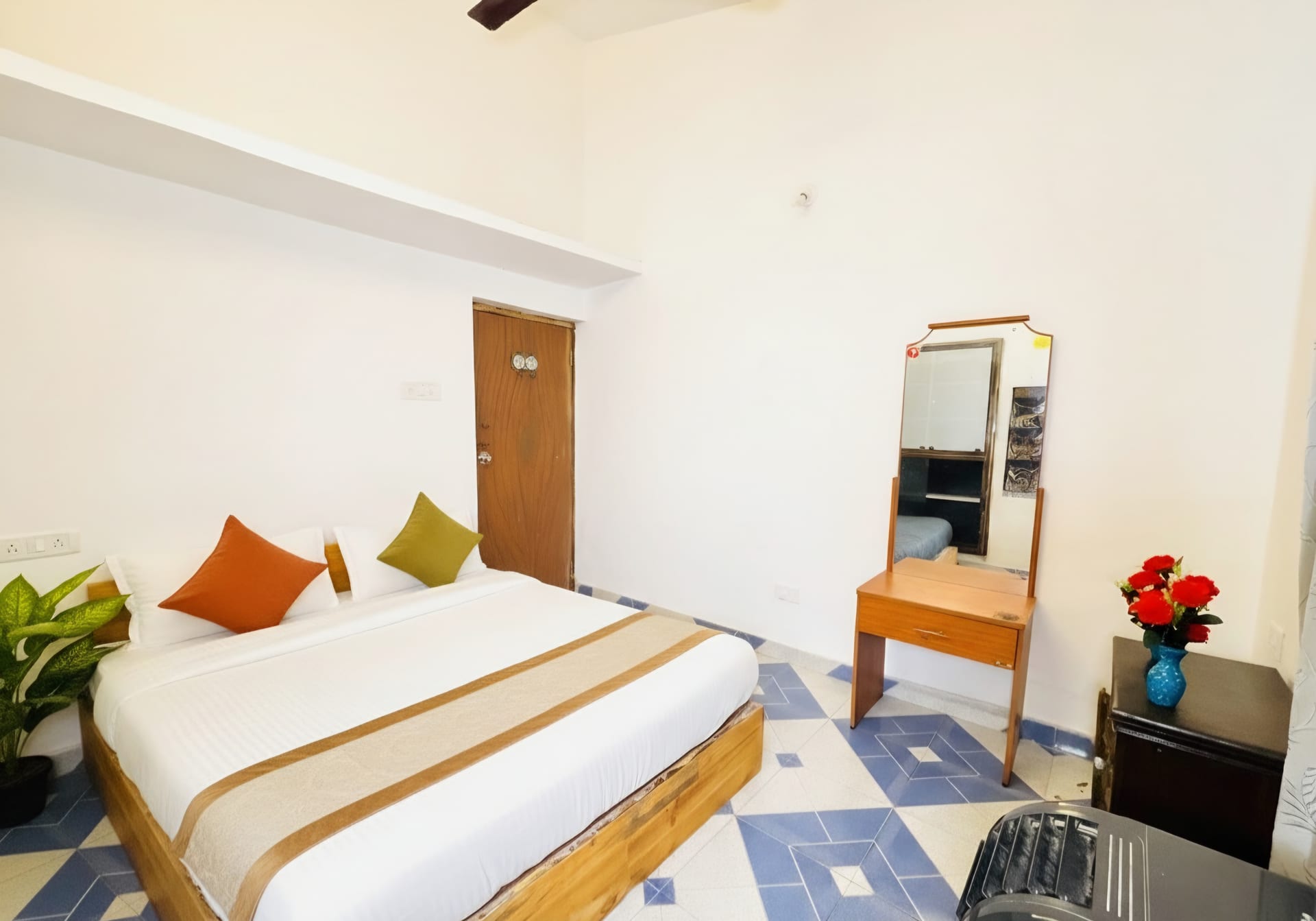 The Plix Villa — 3 bedroom luxury villa in Assagao, North Goa