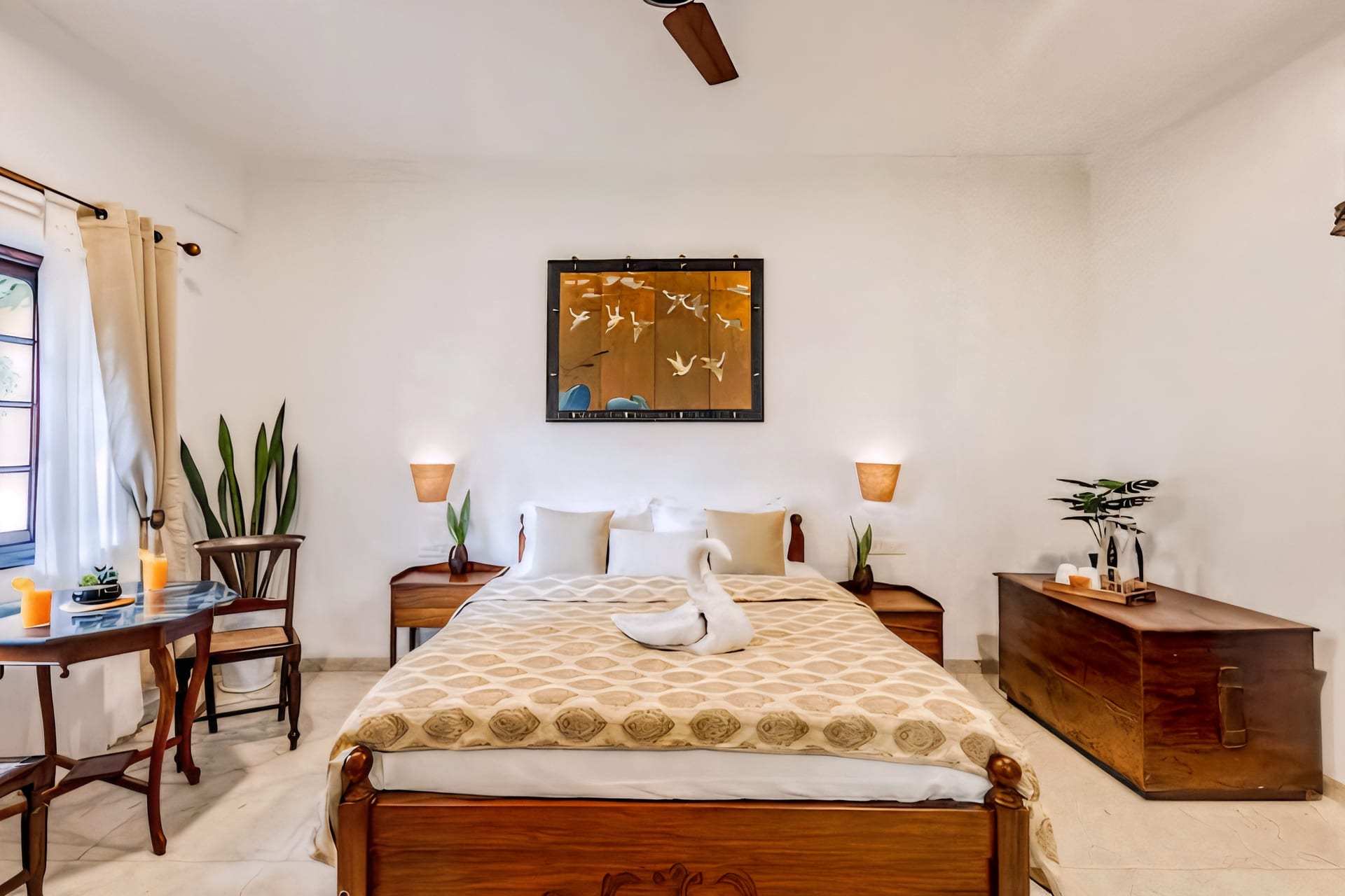 Vivenda Chico - 8 BHK Heritage Bungalow — 8 bedroom luxury bungalow in Candolim, North Goa