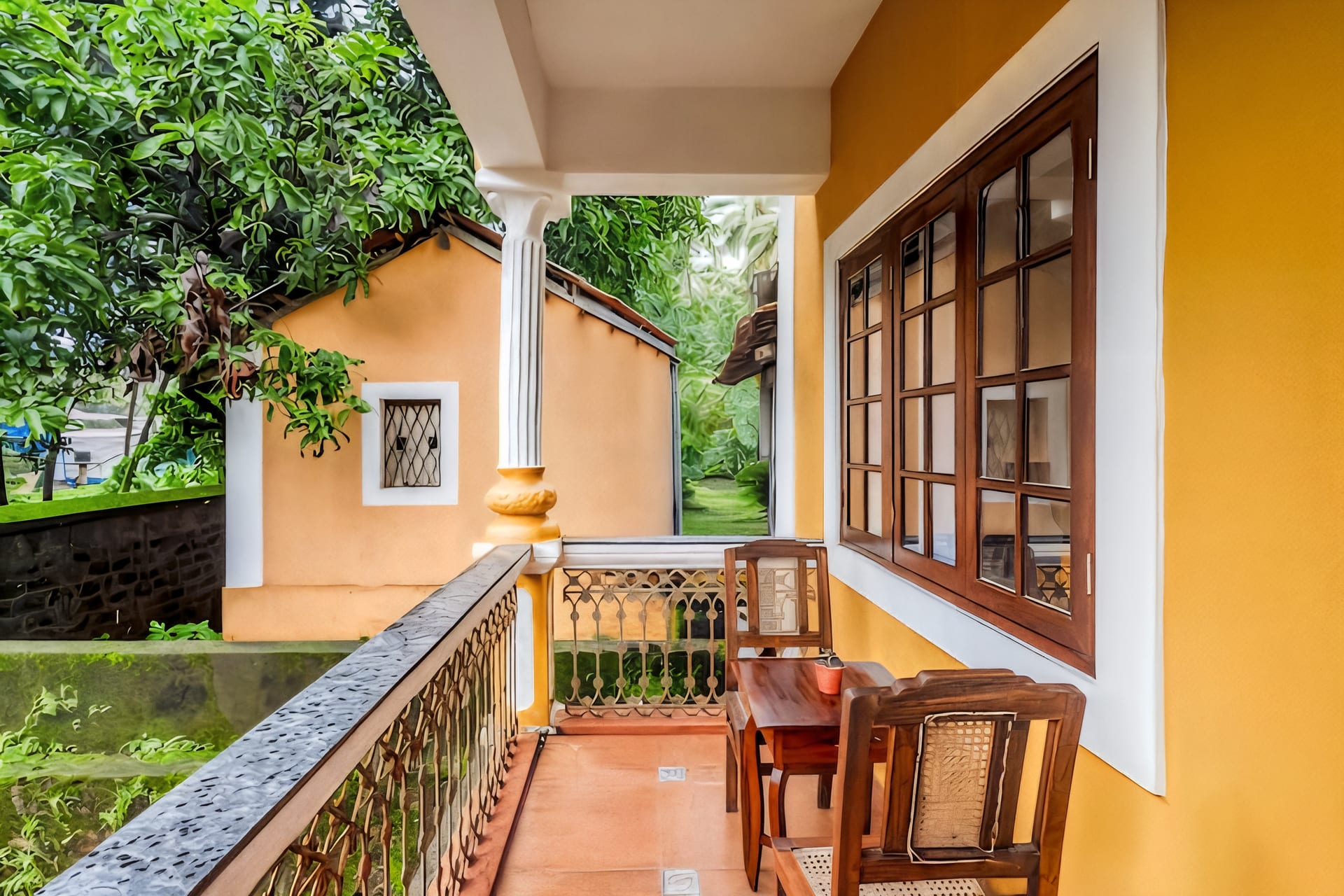 Vivenda Chico - 8 BHK Heritage Bungalow — 8 bedroom luxury bungalow in Candolim, North Goa
