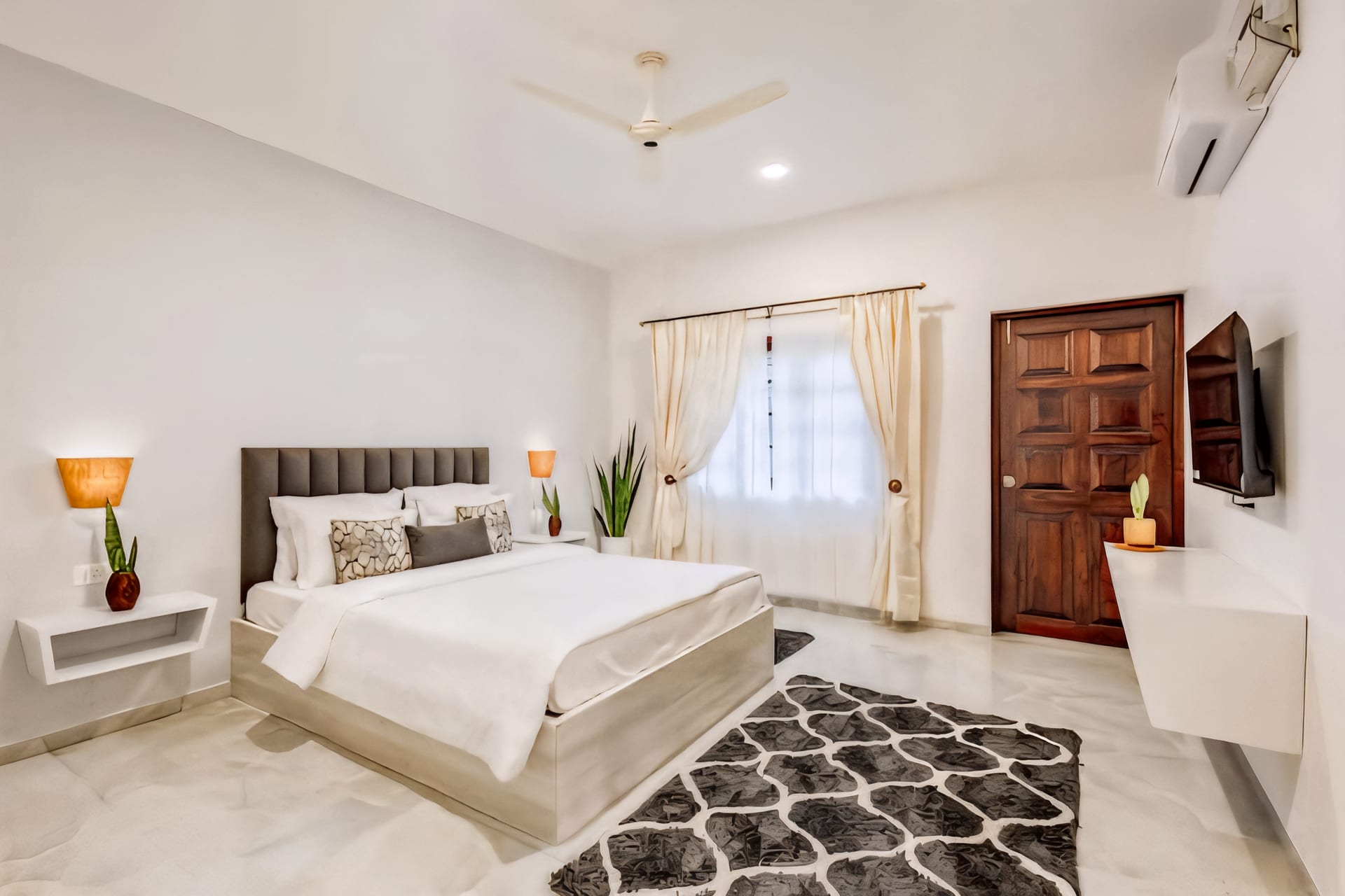 Vivenda Chico - 8 BHK Heritage Bungalow — 8 bedroom luxury bungalow in Candolim, North Goa